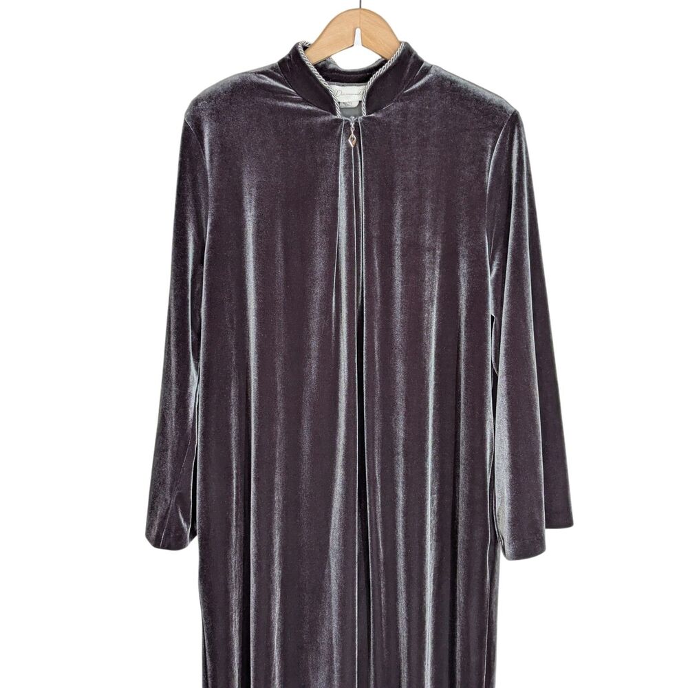 Diamond Tea Vintage Black Velvet Zip Front Robe Sz M Dressing Gown Glam Regency - Picture 3 of 9